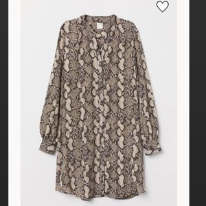 H&M Light gray/snakeskin-patterned shirt dress